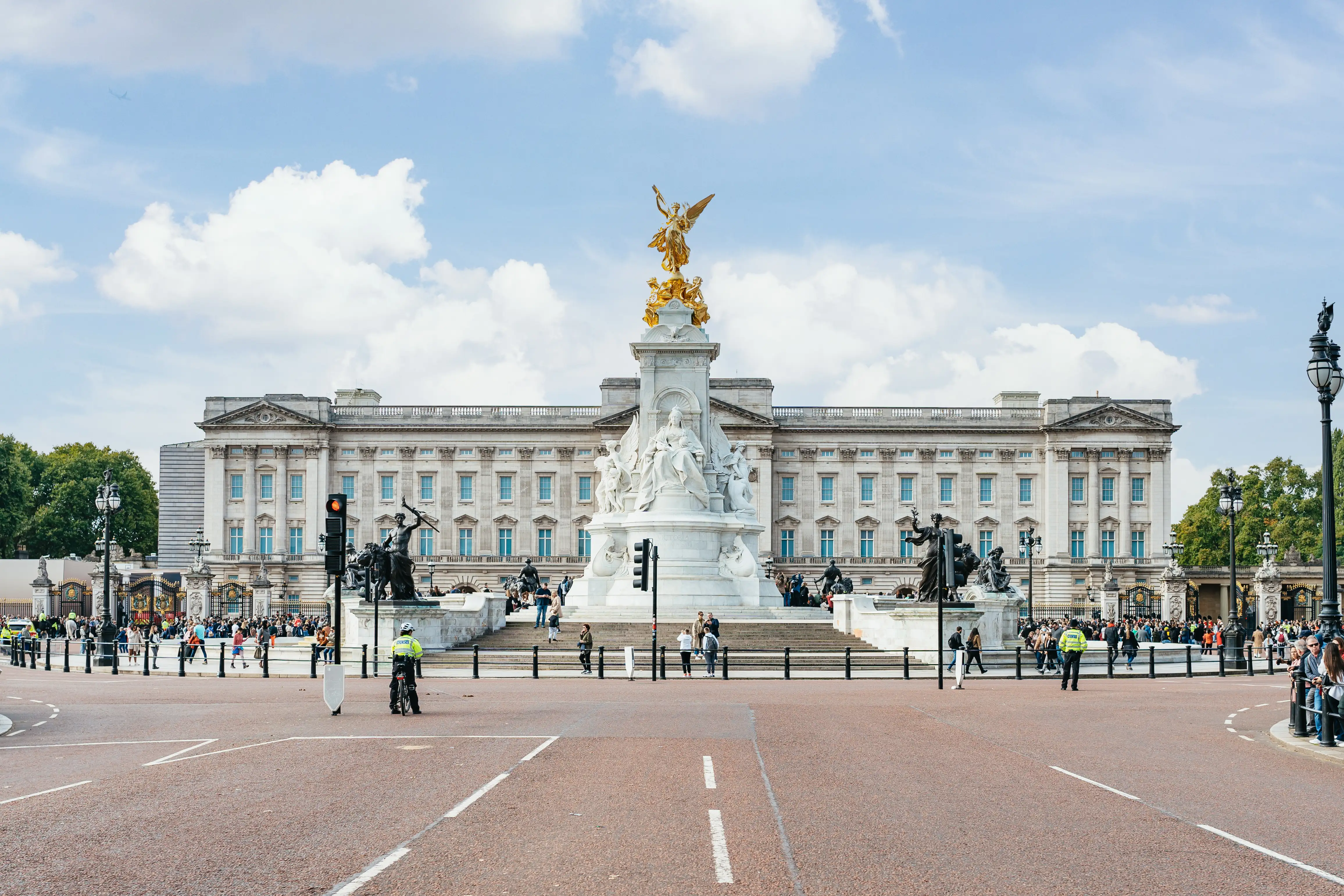 Hotel near Buckingham Palace